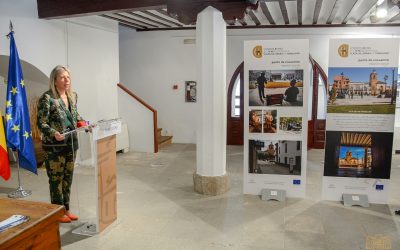 La alcaldesa inaugura una exposición sobre la remodelación de la Plaza de España, poniendo en valor la importancia de los fondos europeos